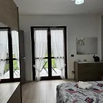 Apartman La Casa Di Gio' Maggiore Near Leonardo *