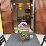 Apartman La Casa Di Gio' Maggiore Near Leonardo *