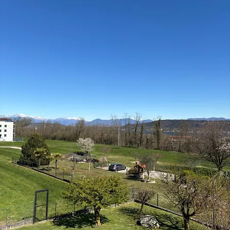 Lägenhet La Casa Di Gio' Maggiore Near Leonardo Dormelletto